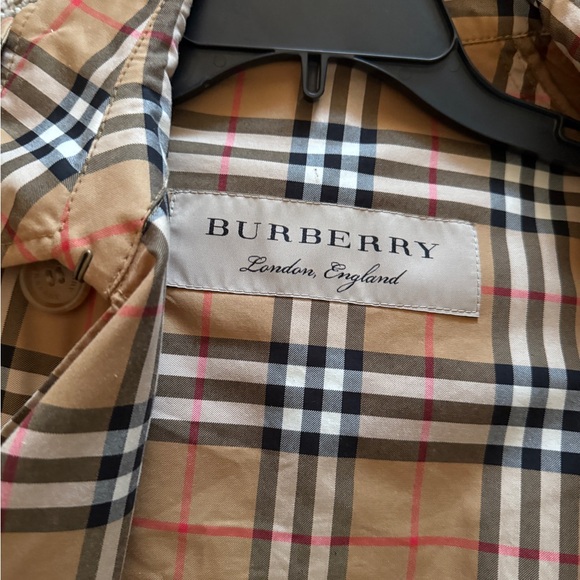 Burberry Beige Checkered Coat with Black and Red Accents NO BELT - Picture 3 of 6